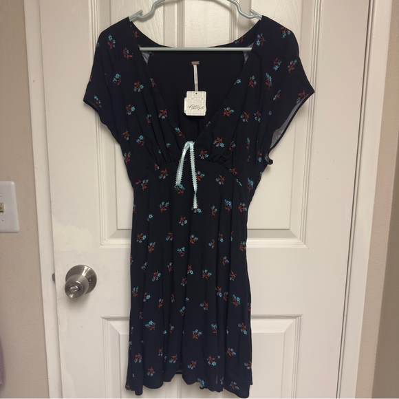 Free People Everyone’s Favorite Floral Mini Dress - Picture 5 of 11